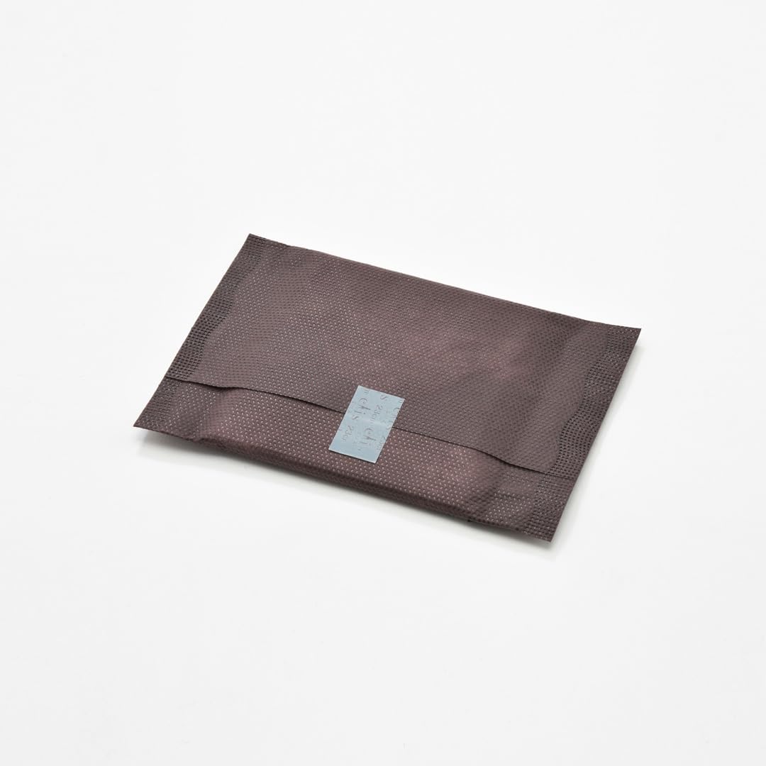 Eris Bare Skin Feeling Luna Fit with Wings 23cm 20 Sheets Super Slim Many Daytime Napkins Simple Design