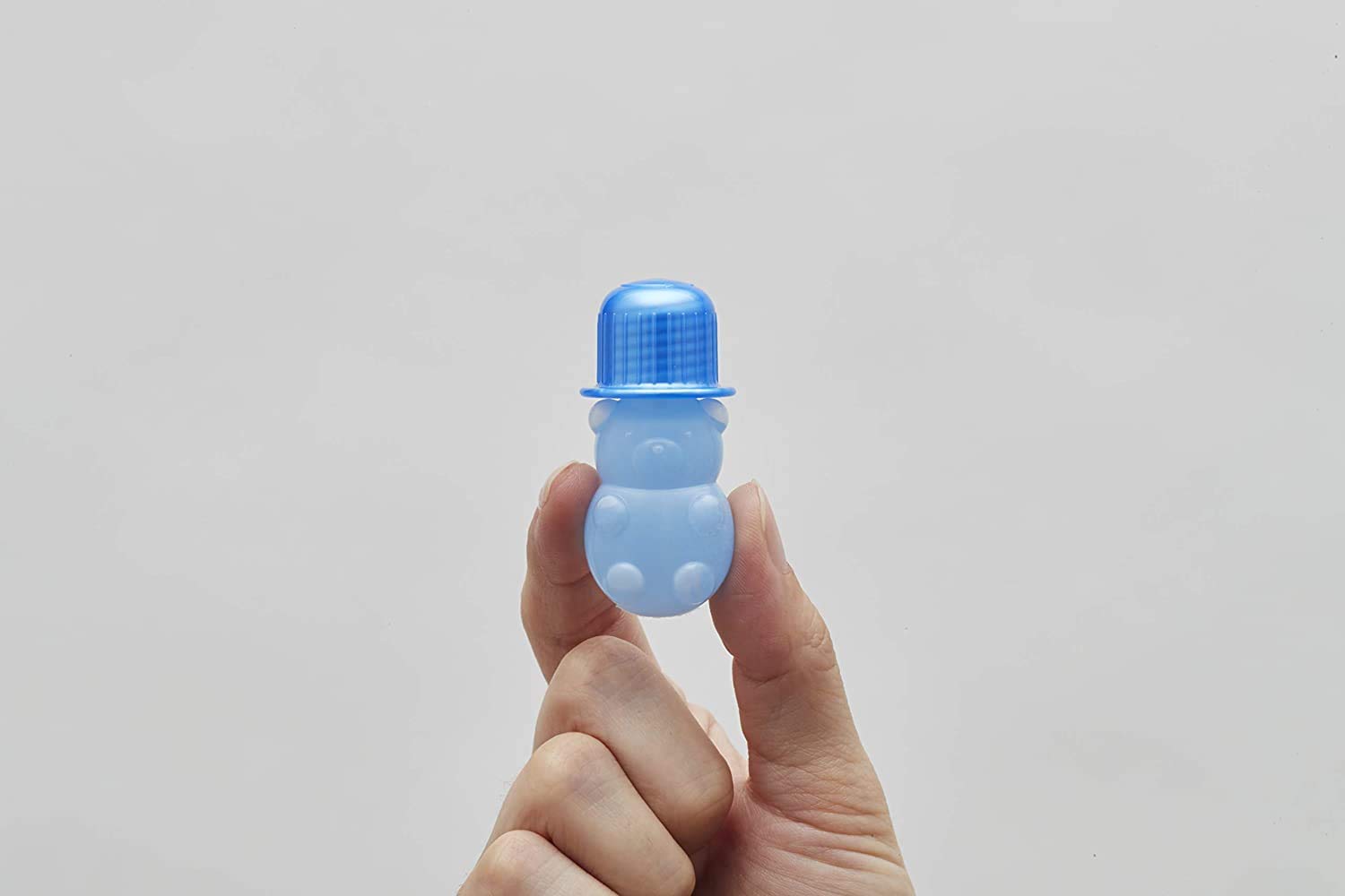 Kobayashi Pharmaceutical Bluelet Decoral Disinfecting Effect Plus Petal Gel Fresh Floral for toilet bowl flush scent and stain prevention approx. 21 days supply