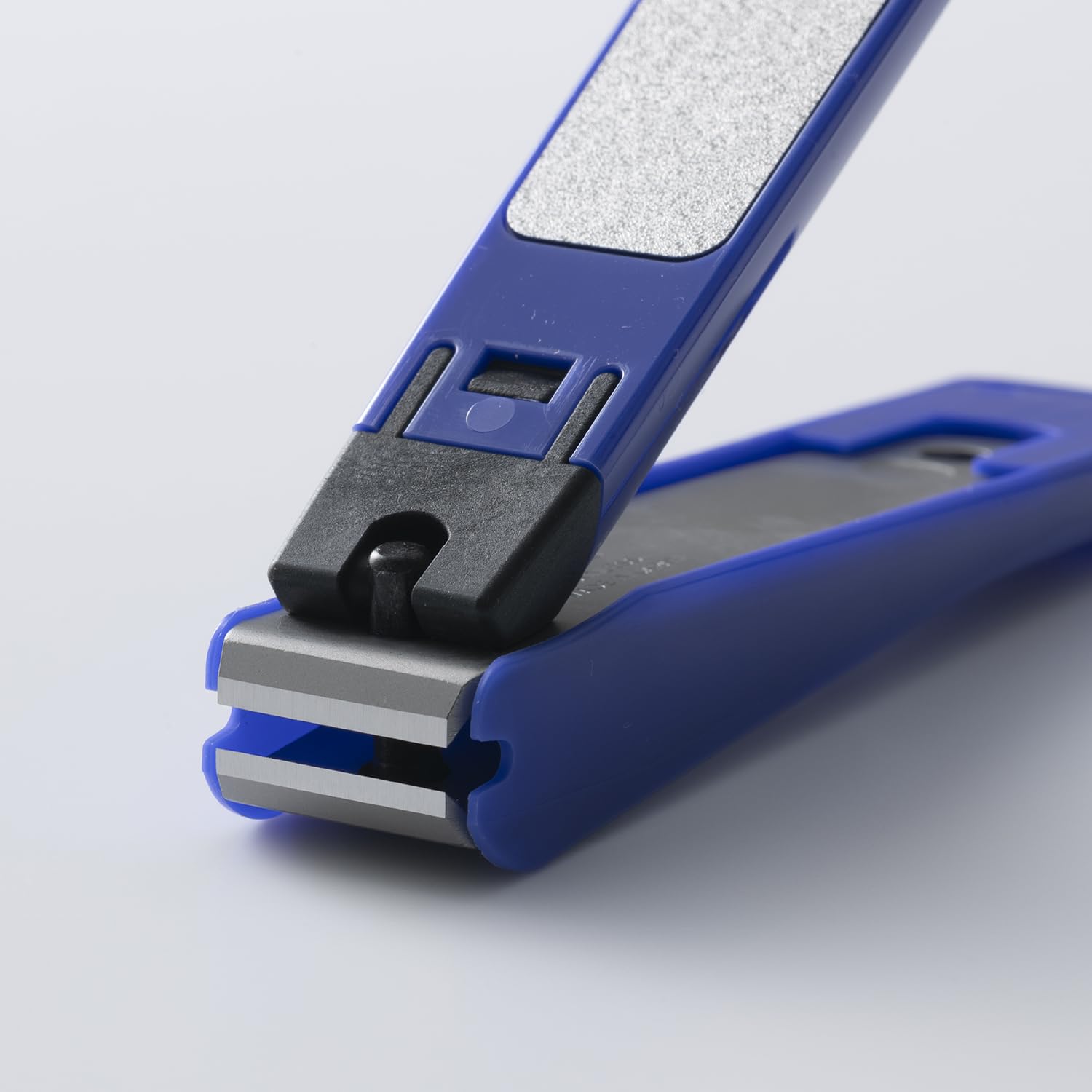 Kai Brand Clear Tree Nail Clipper New Standard Nail Clipper L Straight Blade Foot HC4002