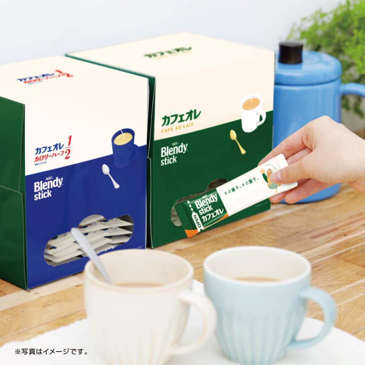 AGF Blendy Stick Cafe au lait 100 pieces [Stick coffee]