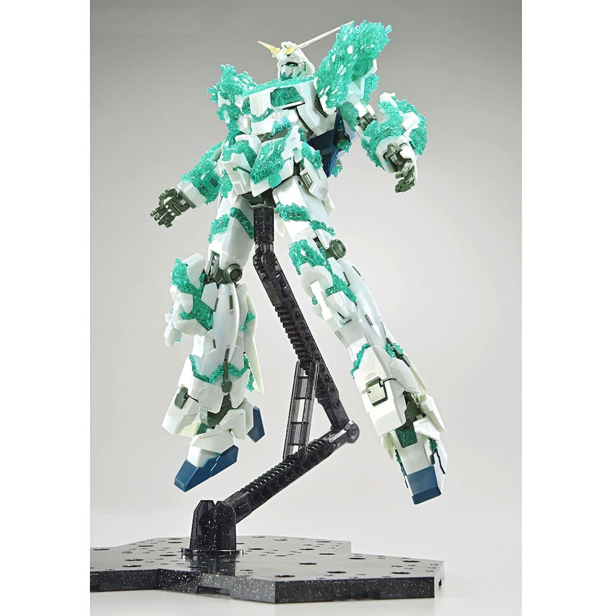 BANDAI MG 1/100 Base Limited Unicorn Unicorn [Crystal of Light] Mobile Suit Gun UC (Unicorn)