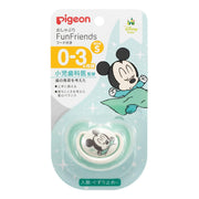 PIGEON Pacifier Fun Friends 0-3 months Special cover included Mickey pattern Skin-friendly silicone Green S size