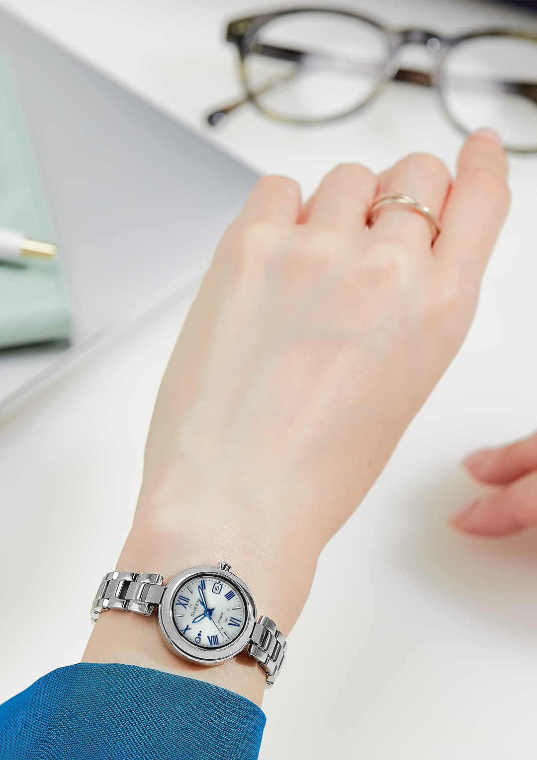 [Casio] Watch Scene [Domestic Genuine Product] Radio Controlled Model Titanium Series SHW-7100TD-7AJF Women's Silver
