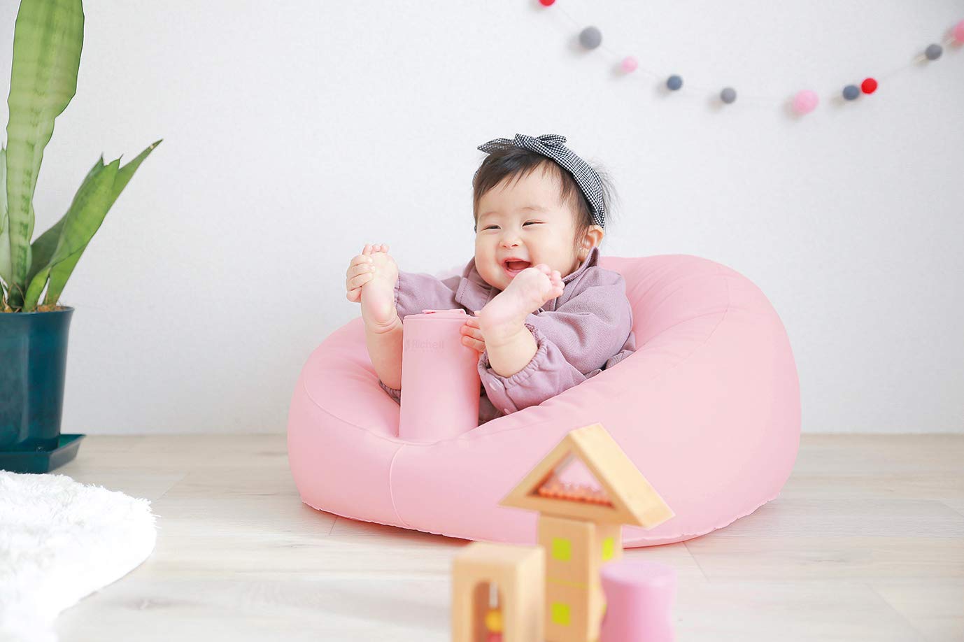 Richell Fluffy Baby Sofa Pink 7 months to 2 years old