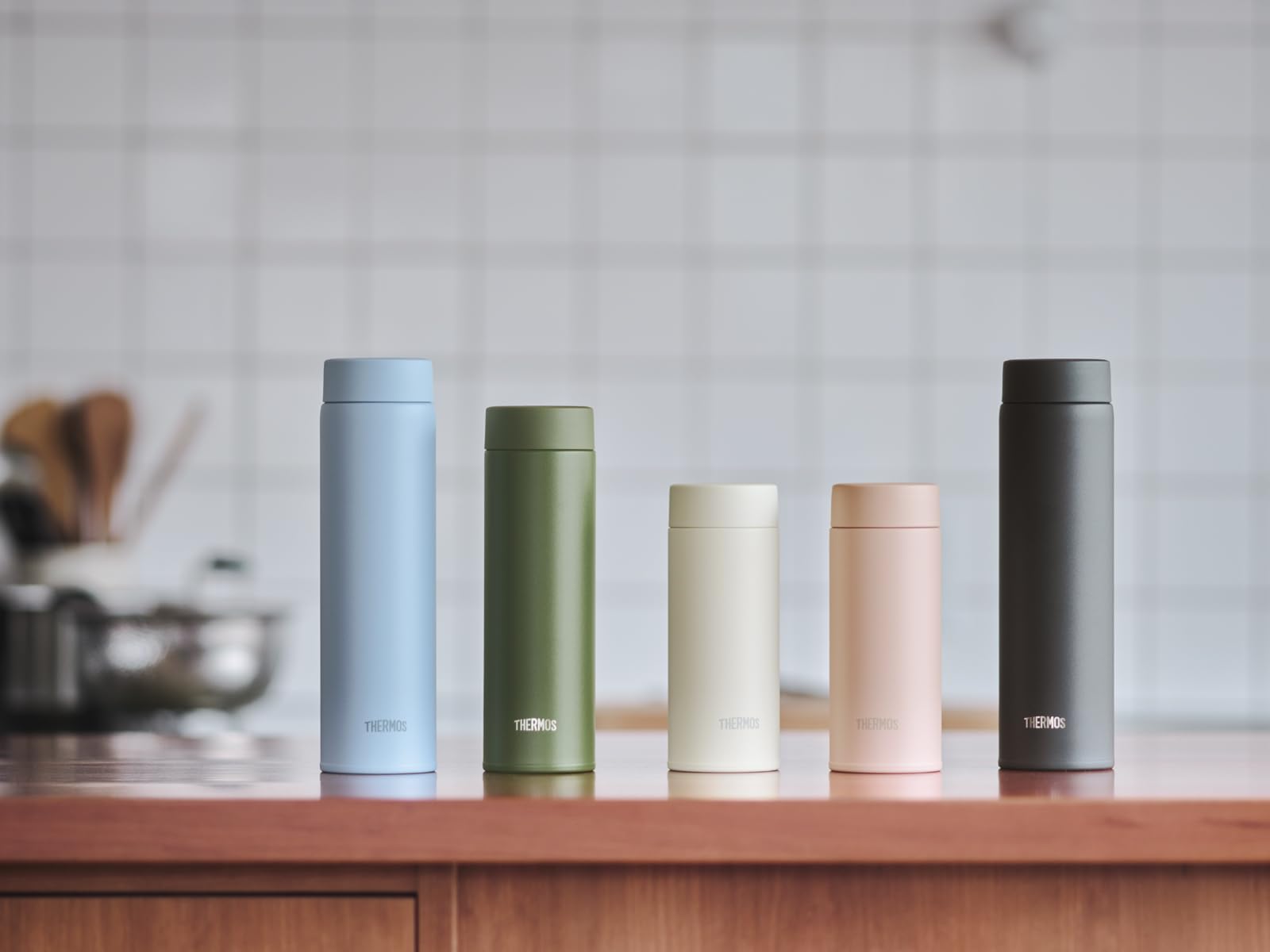 【선과 패킹 일체형·식세기 대응】 서모스 수통 진공 단열 휴대용 머그잔 480ml 스모크 블랙 구석구석까지 간단하게 씻을 수 있는 모든 파트 식세기 OK 스테인리스 보틀 경량 컴팩트 JOQ-481 SMB