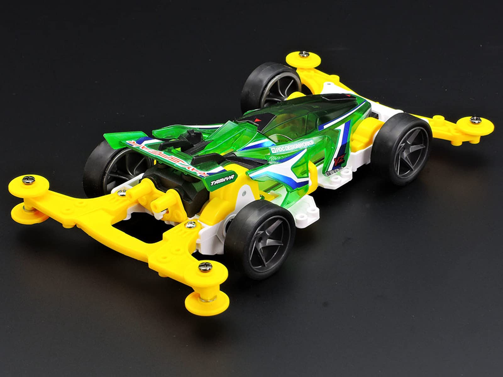 TAMIYA Racer Mini 4WD Series số 99 Rayspear VZ Chassis 18099
