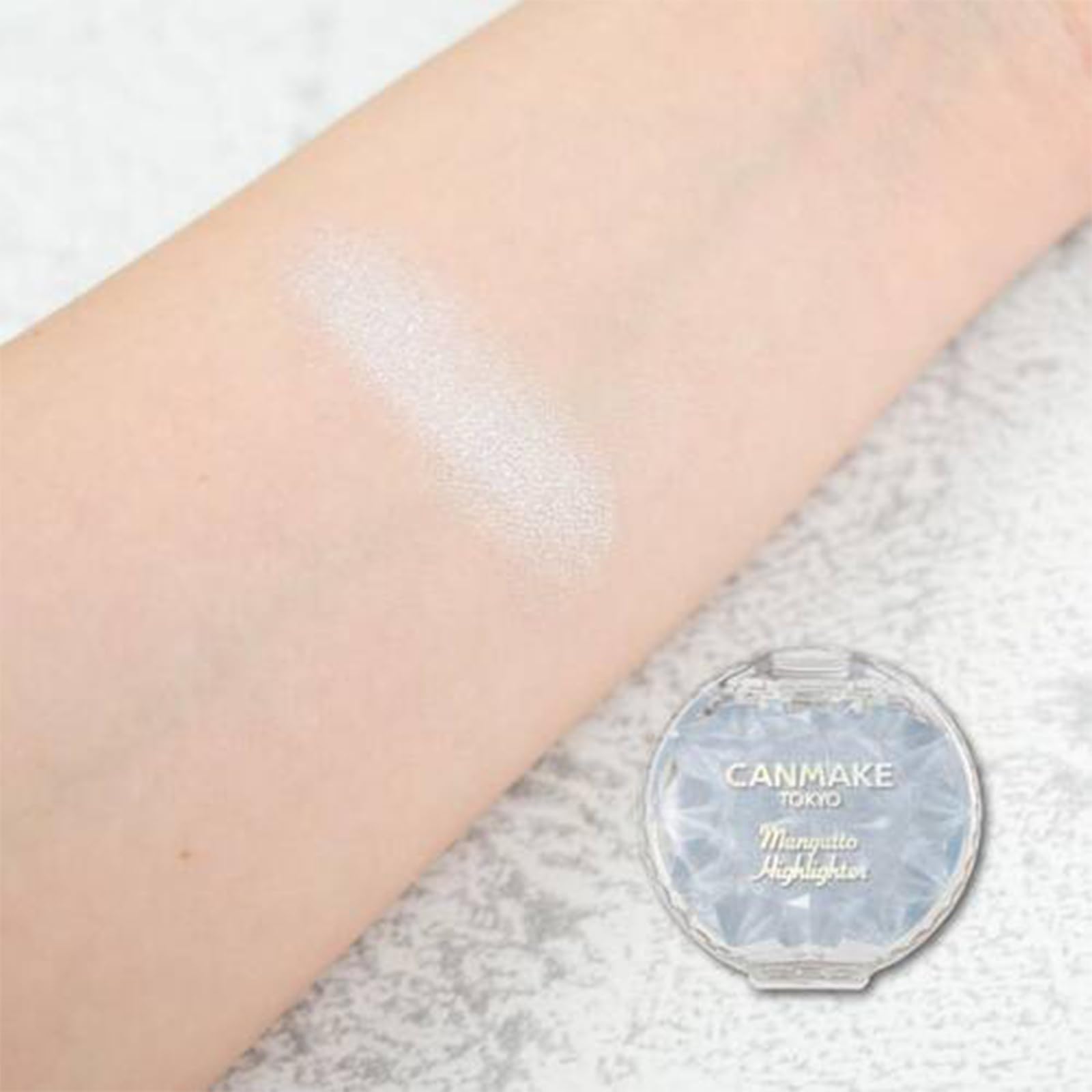 Canmake Munyutto Highlighter 04 Blue Topaz 3.8g Raw Rare Highlighter Dính Smooth Blue