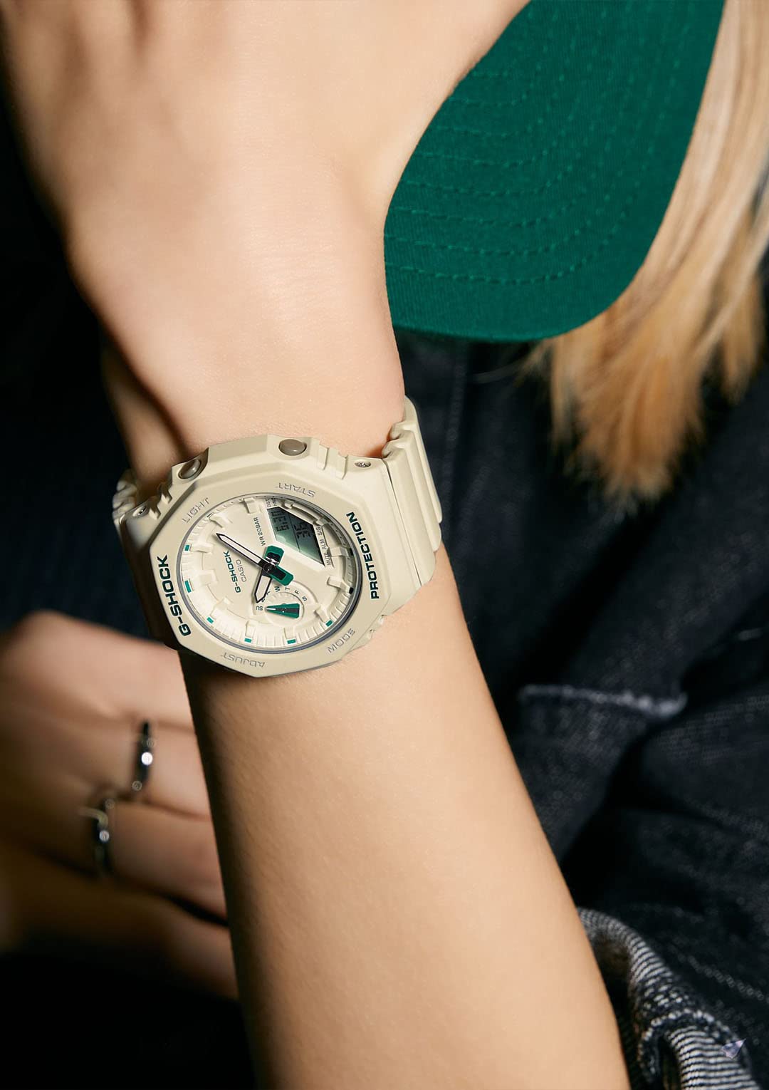 [G-SHOCK] [Casio] Watch [Domestic genuine product] Mid-size model GMA-S2100GA-7AJF Women's White