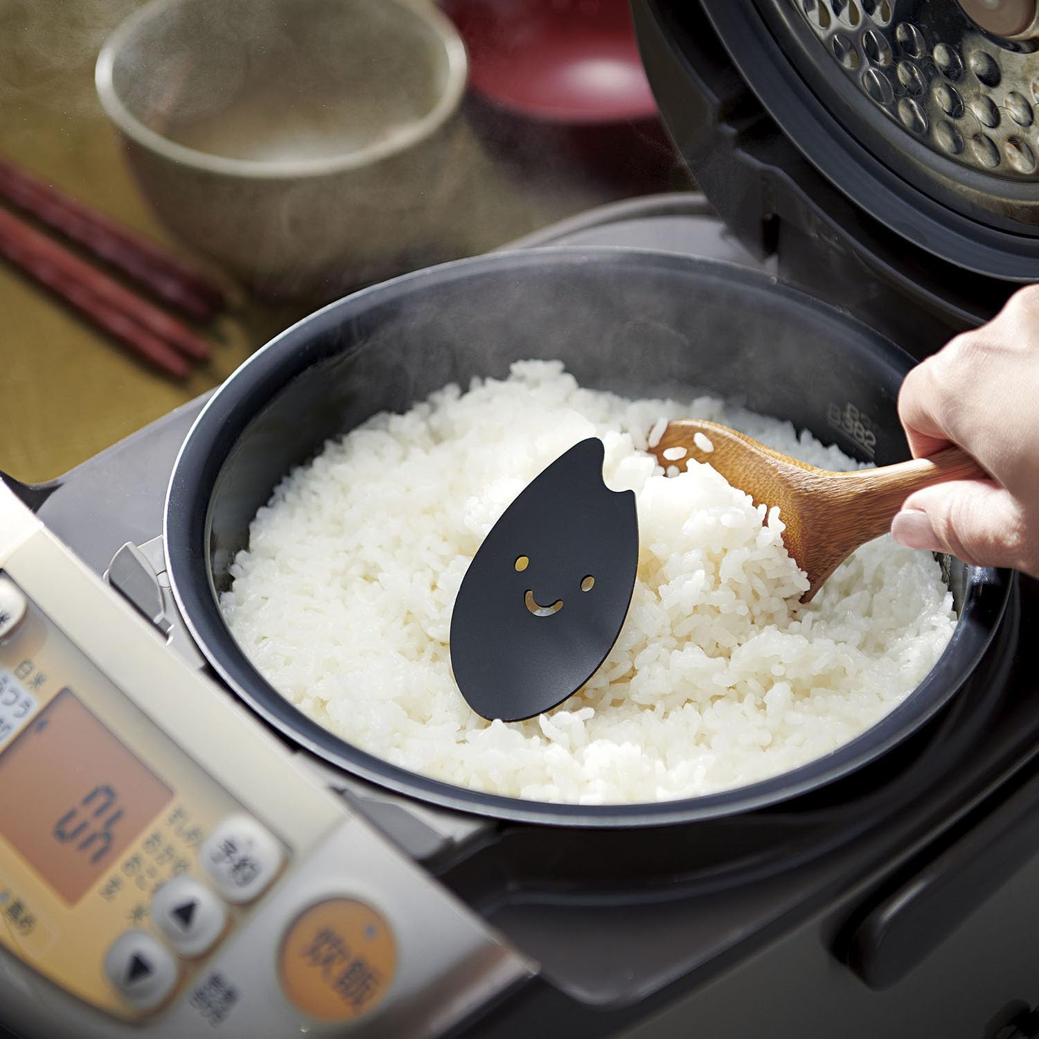 Just put it in the Cogit rice cooker and cook! Plump and delicious Kometsubu-chan