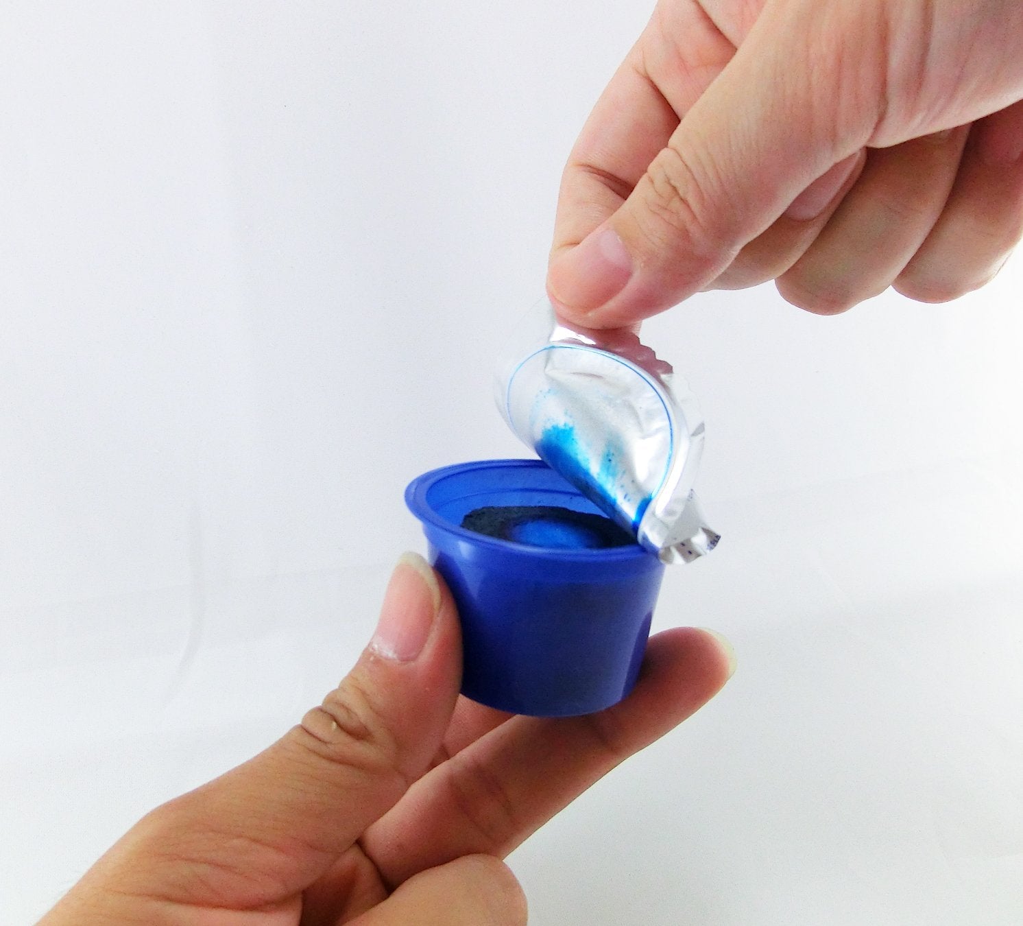 Kobayashi Pharmaceutical Bluelet Okudake Refill Hương Xà Phòng Màu Hồng Dễ Chịu 25g