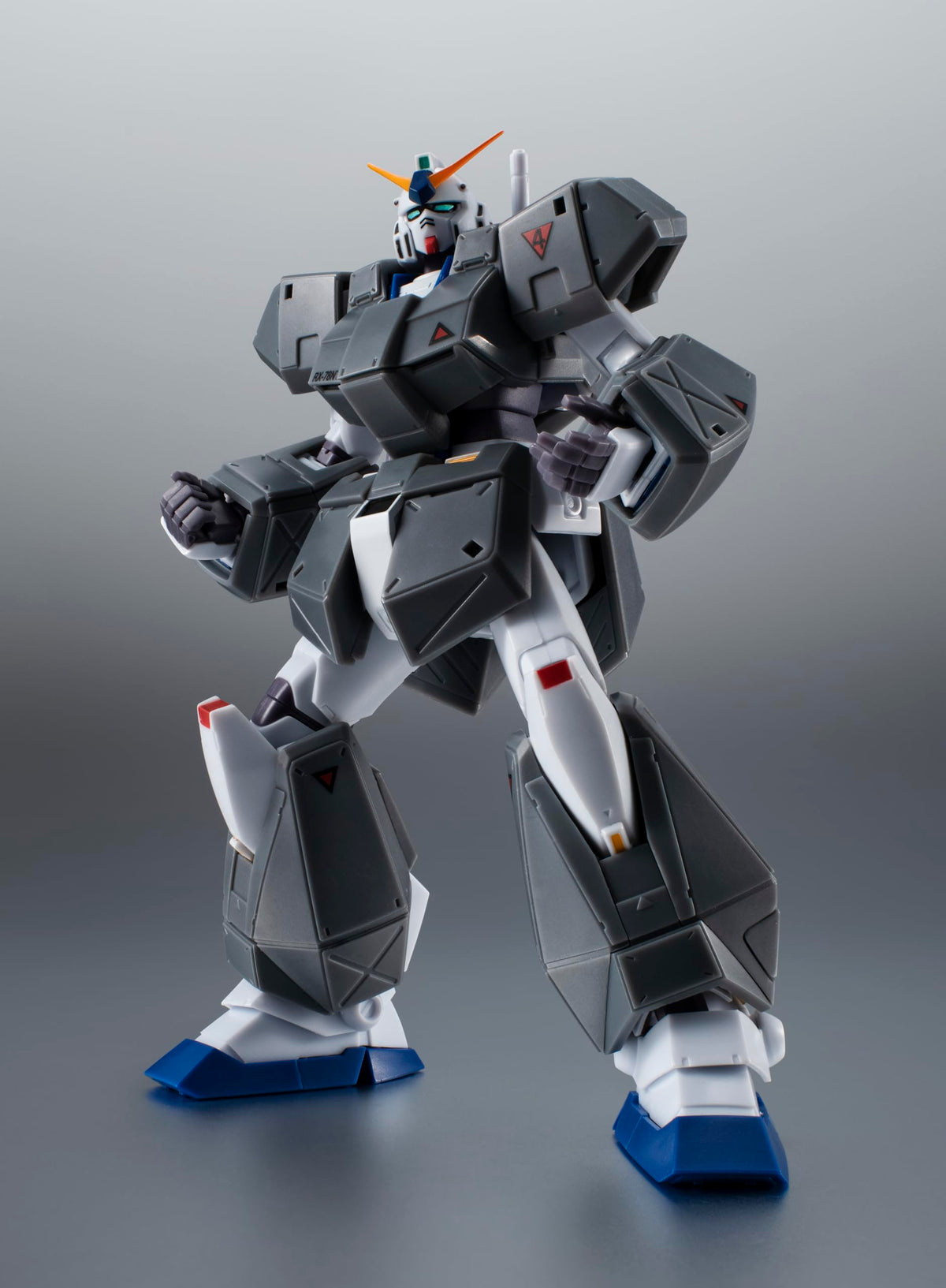 TAMASHII NATIONS ROBOT Spirits Mobile Suit Gundam 0080 War in the Pocket <SIDE MS> RX-78NT-1 Gundam NT-1 & Chobham Armor ver. A.N.I.M.E. ประมาณ ฟิกเกอร์ที่สามารถเคลื่อนย้ายได้ทาสี ABS และ PVC ขนาด 125 มม