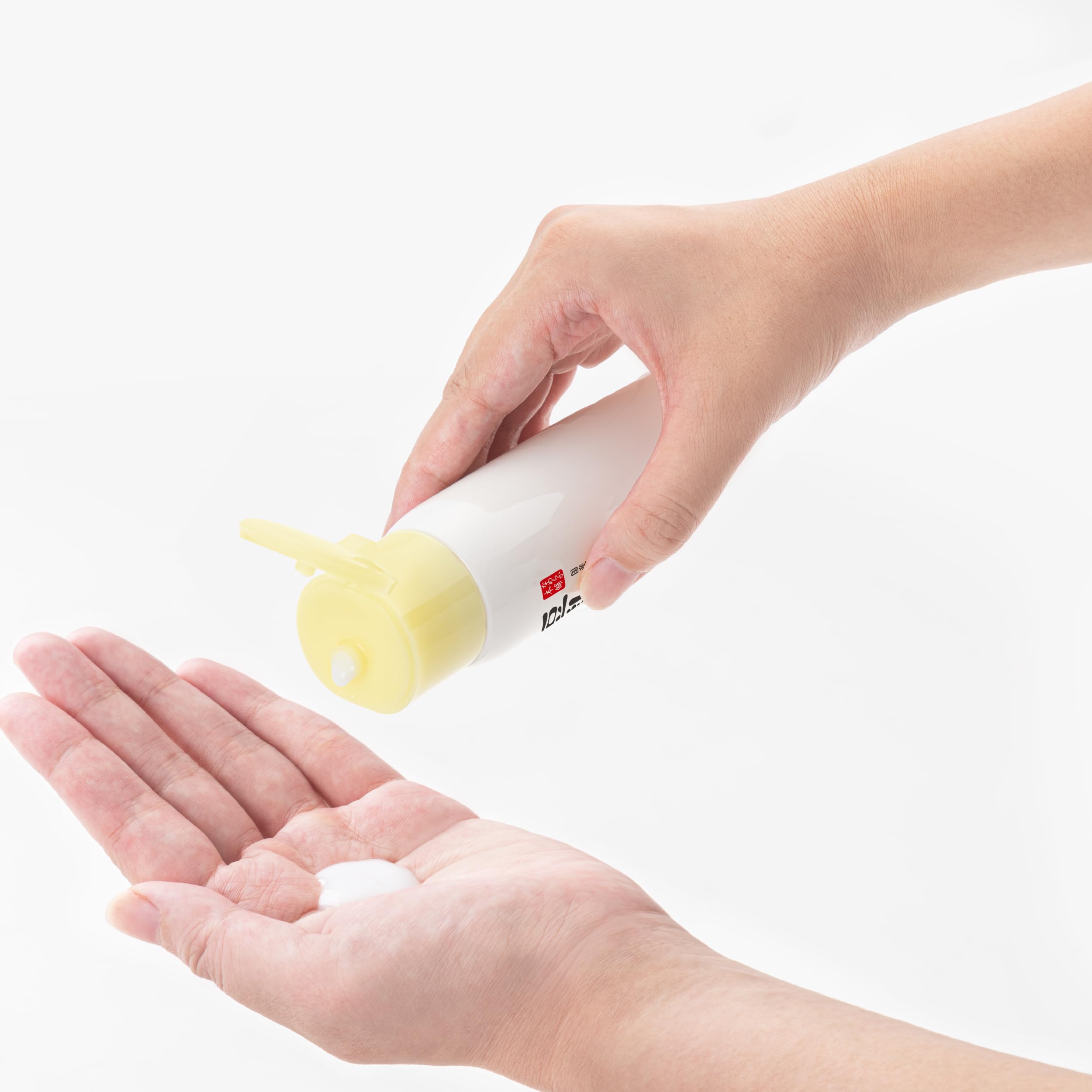 【의약부외품】 매끄러운 본점 약용 순백유액 두유 이소플라본 미백 130ml