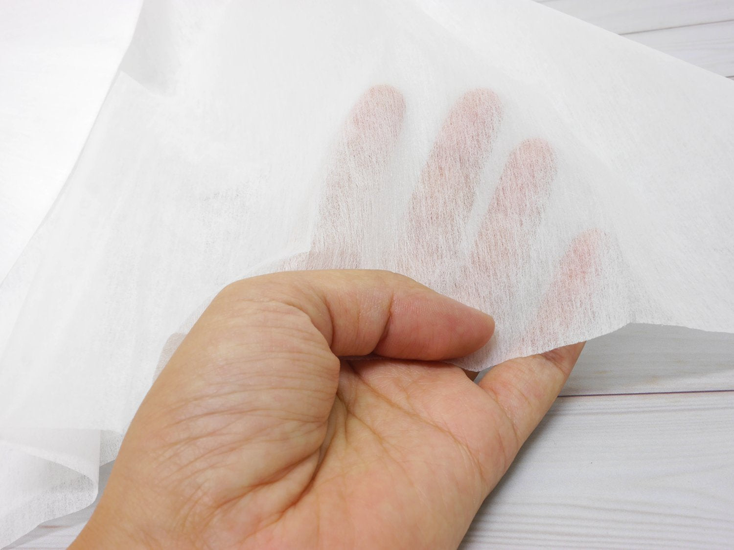NASKA Adhesive Interfacing, Non-woven Fabric Type, Single Side Adhesion, Thin Fabric, 100cm Width x 200cm, White NK001