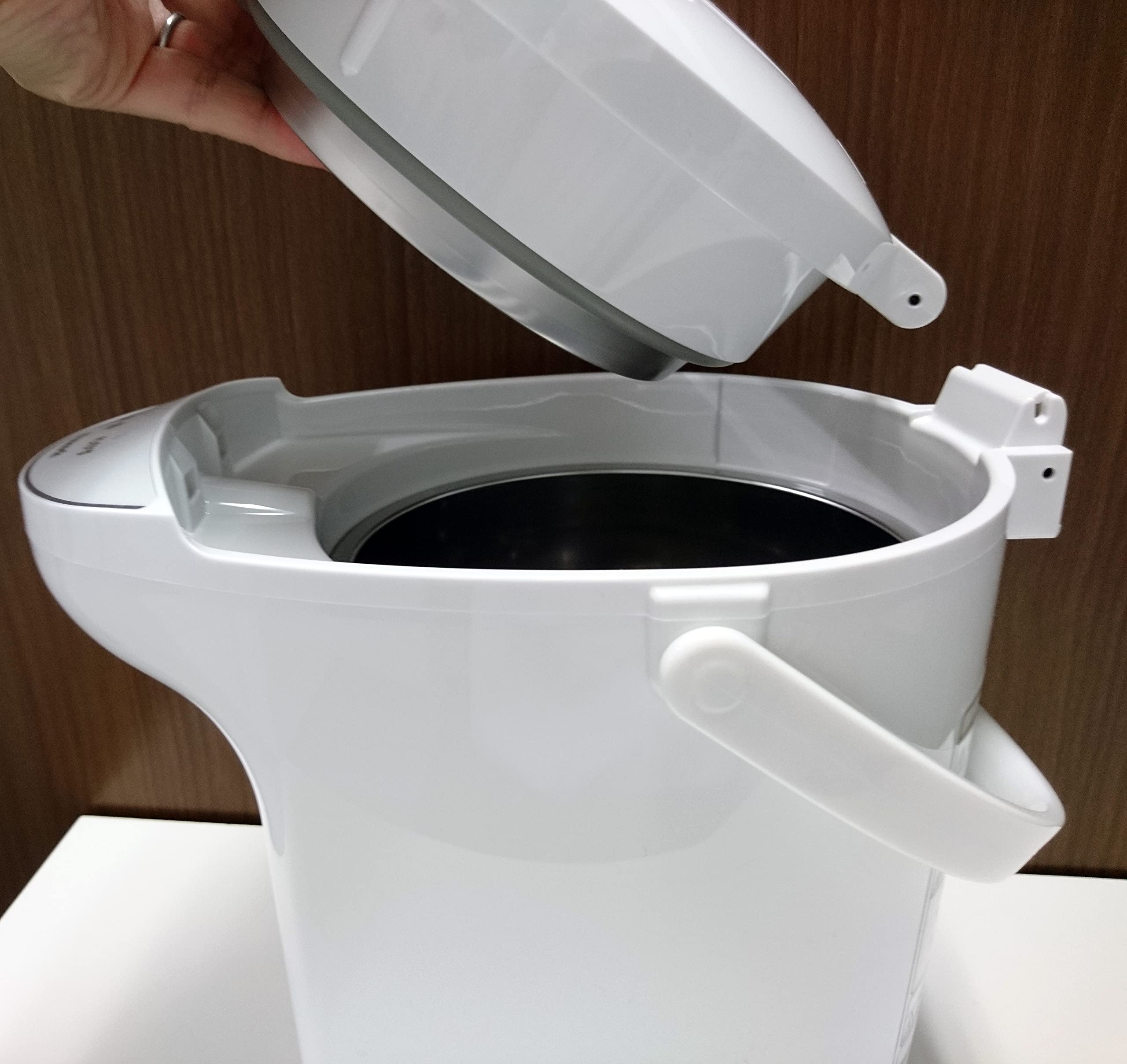 Peacock Electric Warm Air Pot (Non-boiling Type) (2.2L) White WVP-22W